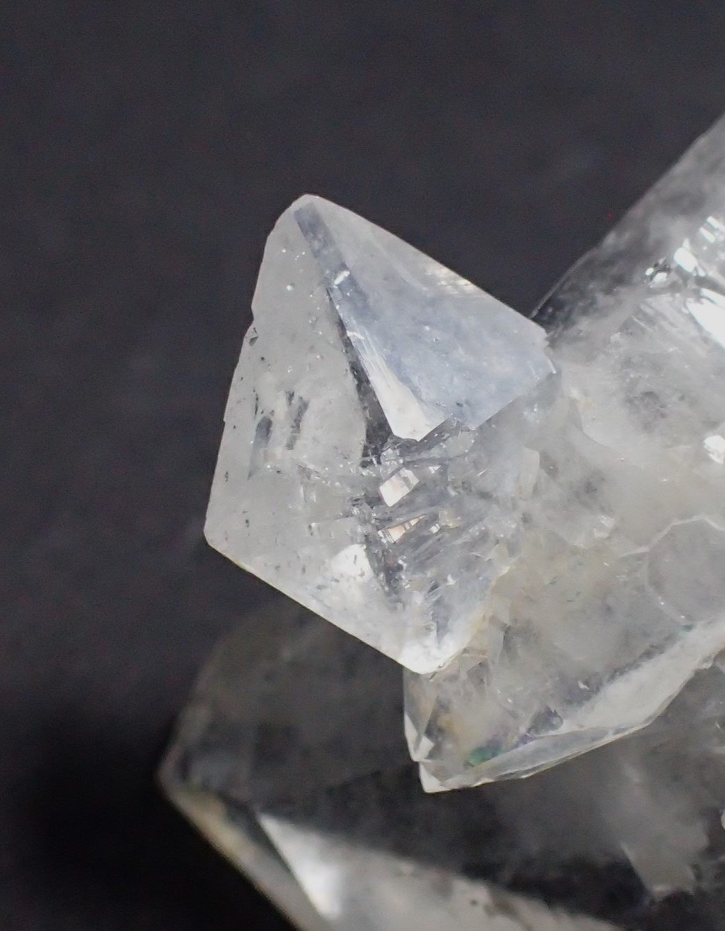 Quartz
42 mm x 35 mm
(Autor: Don Lum)