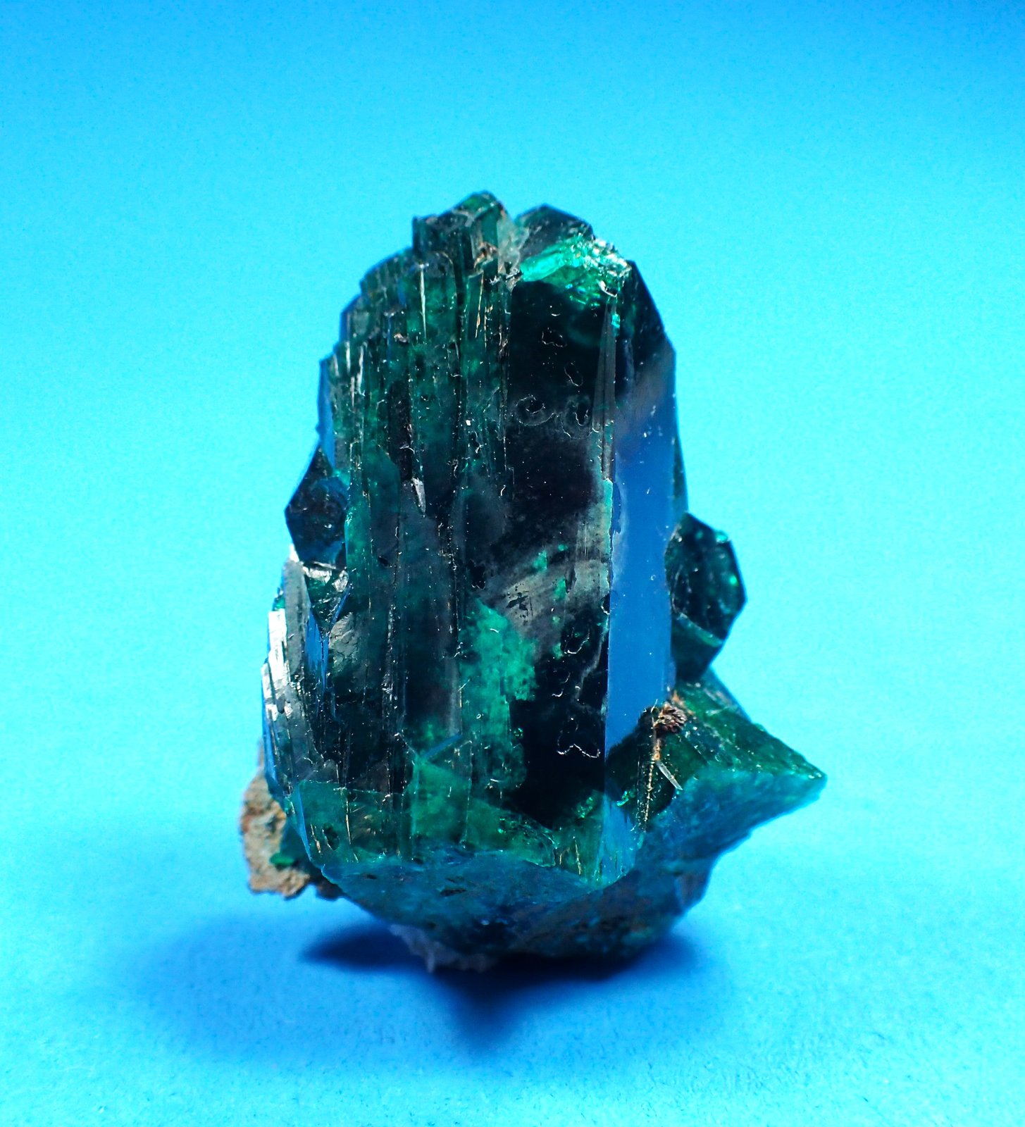 Dioptase
34 mm x 24 mm x 20 mm
(Autor: Don Lum)