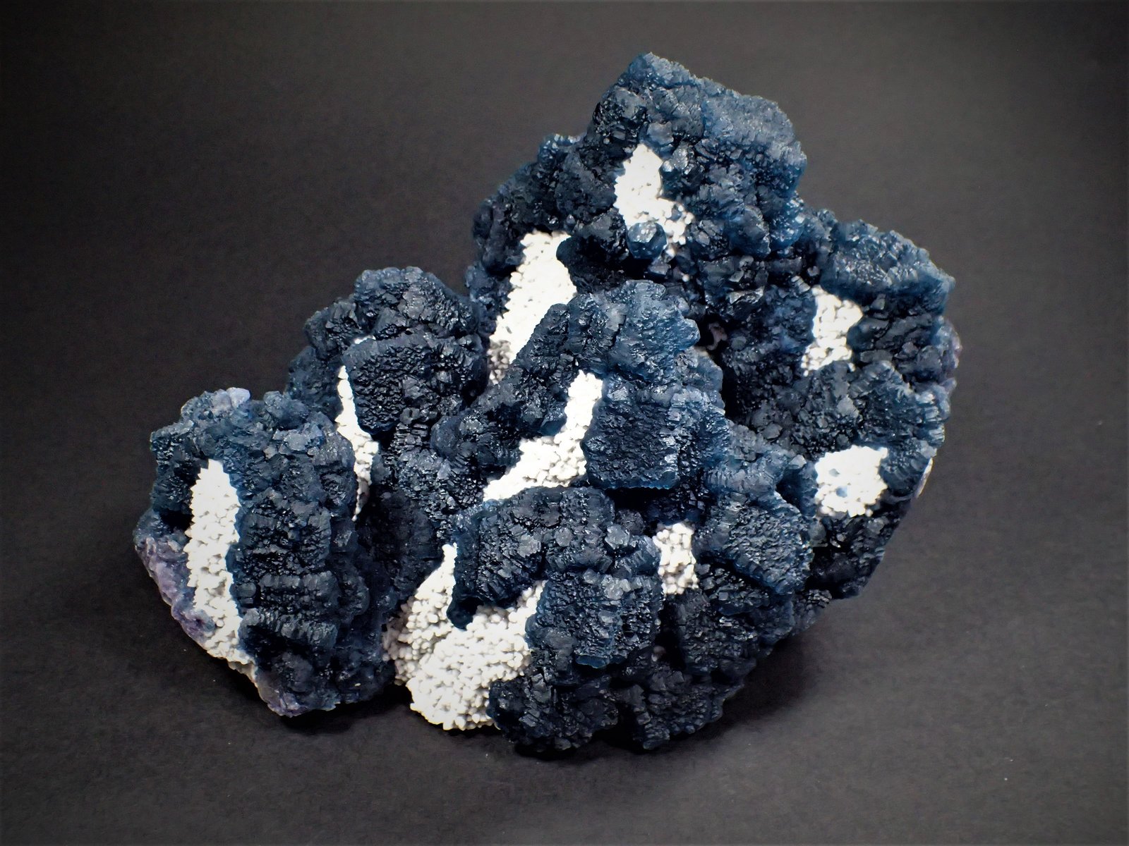 Fluorite, Quartz
231 mm x 160 mm x 111 mm
(Autor: Don Lum)