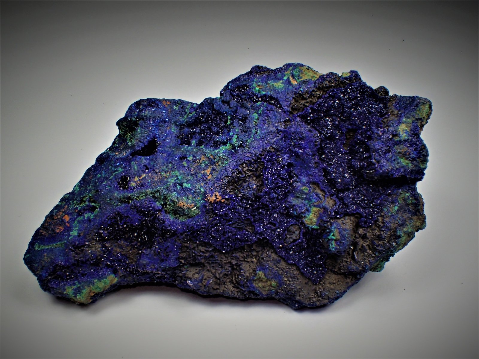 Azurite, Malachite
145 mm x 86 mm x 50 mm
(Autor: Don Lum)