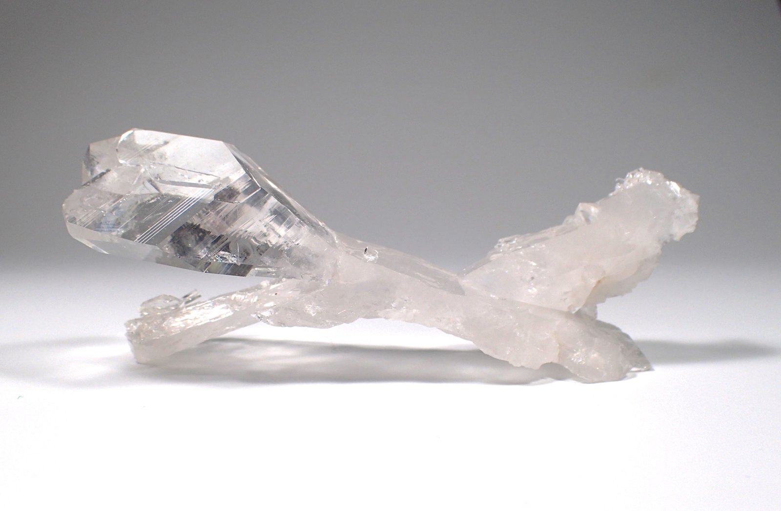 Quartz
112 mm x 45 mm x 42 mm
(Autor: Don Lum)