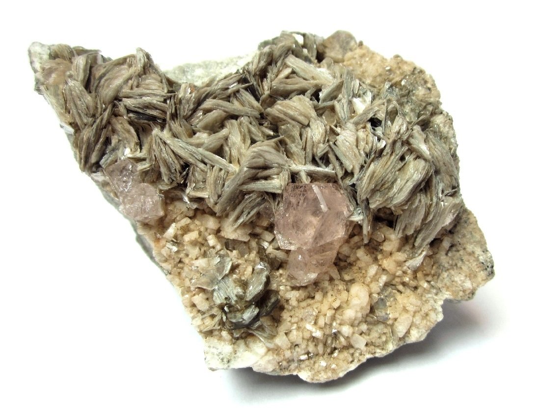 Fluorapatite, muscovite, feldspar
Specimen size 7,5 cm, apatite in the center measures 1,1 cm
(Autor: Tobi)