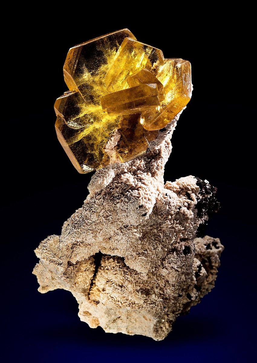 Baryte
Specimen height 8 cm, barite cluster 3,3 cm
(Autor: Tobi)