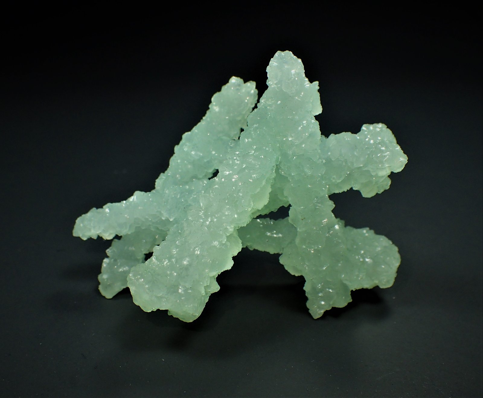 Prehnite after Laumontite
69 mm x 49 mm x 55 mm
(Autor: Don Lum)
