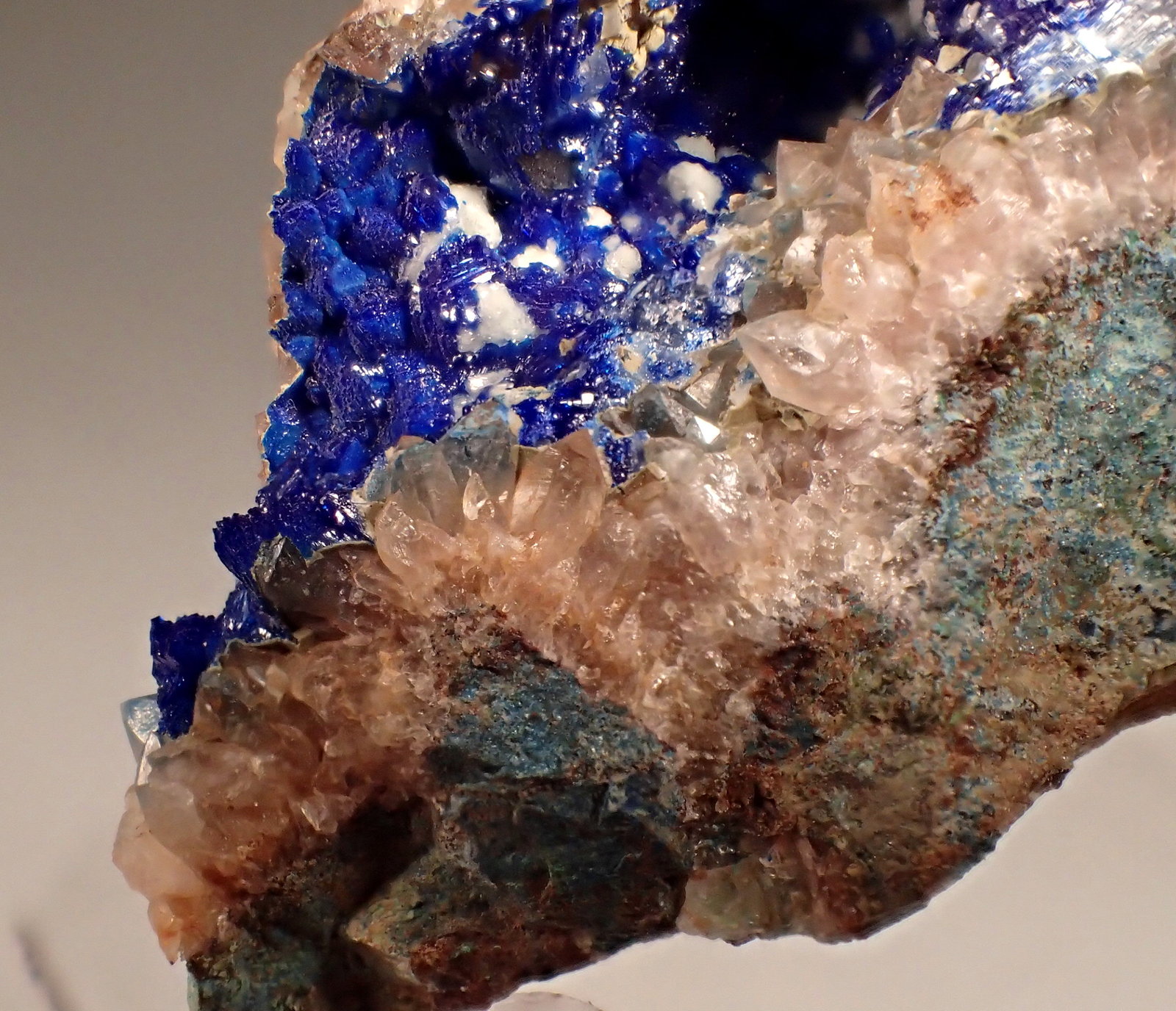 Linarite
80mm x 64mm x 39mm
(Autor: Don Lum)
