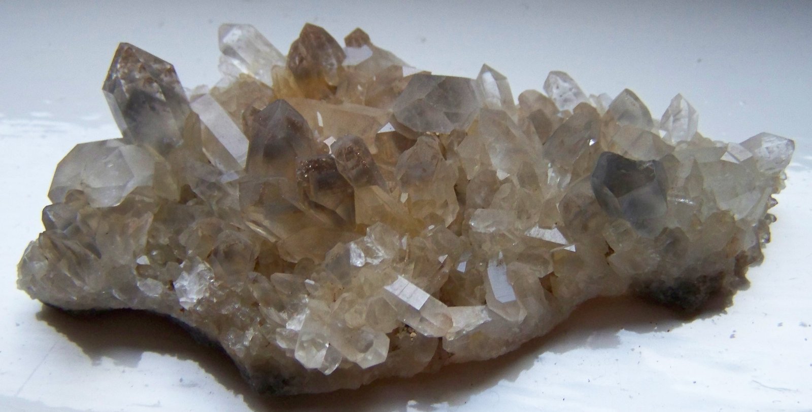 Quartz
10cm x 5.5cm
(Autor: markbeckett)