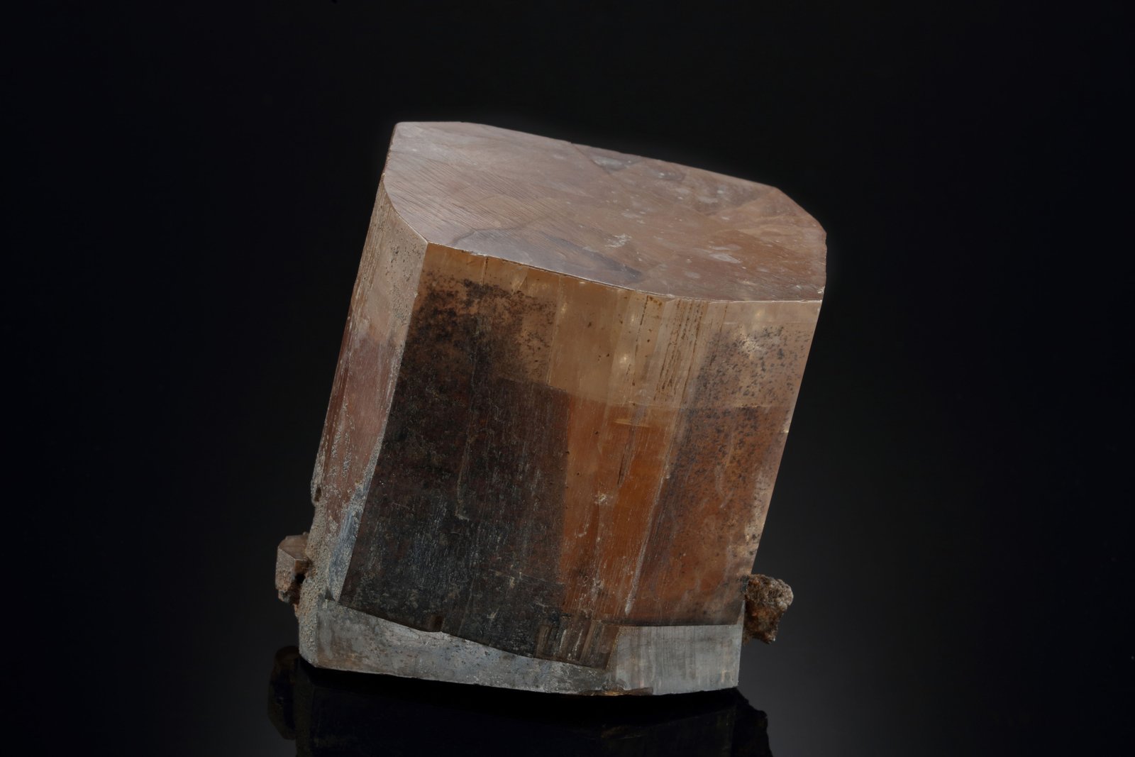 Phosgenite
6 x 6 x 5 cm
(Autor: MIM Museum)