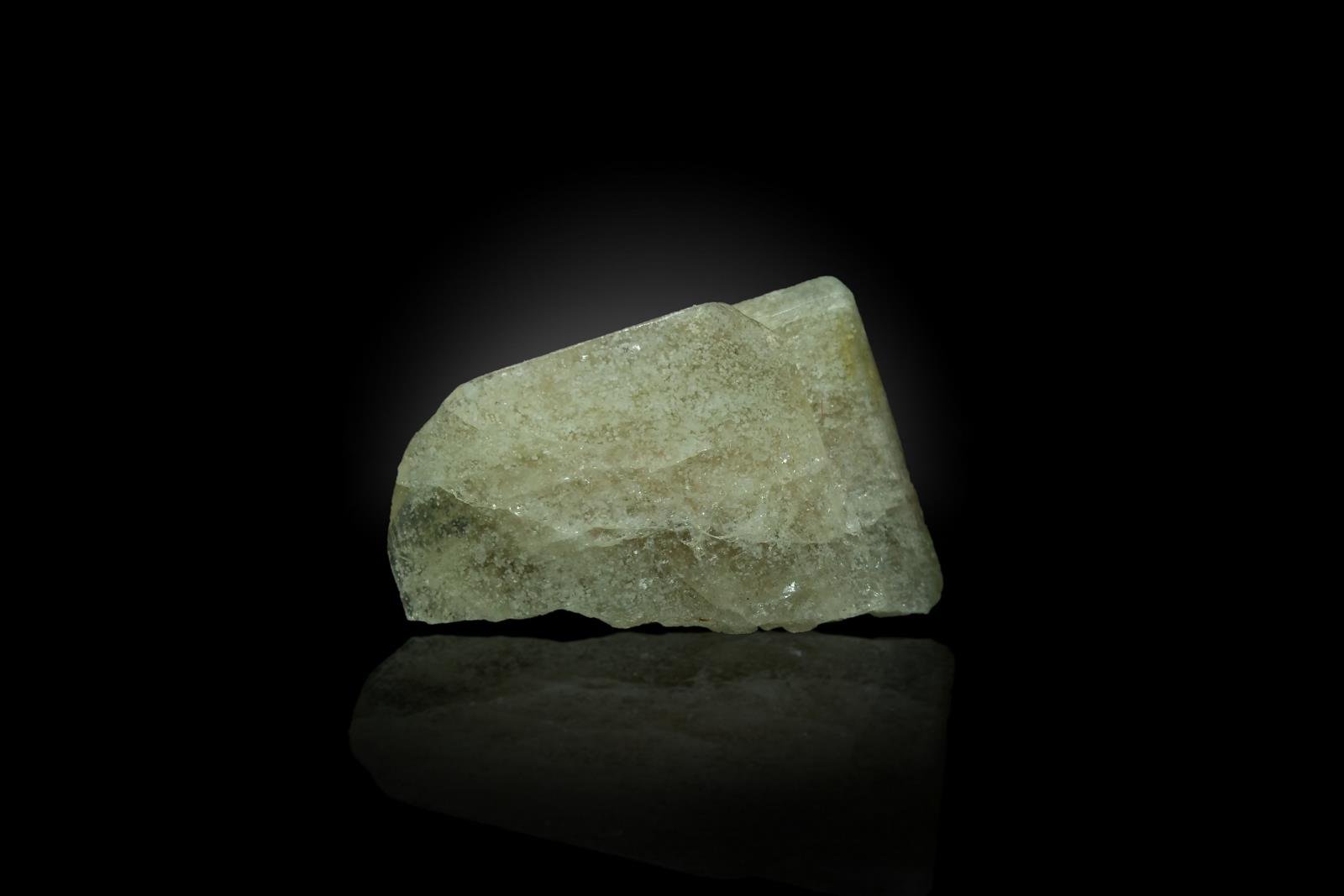 Preobrazhenskite
25 x 17 x 12 mm
(Autor: SunYi)