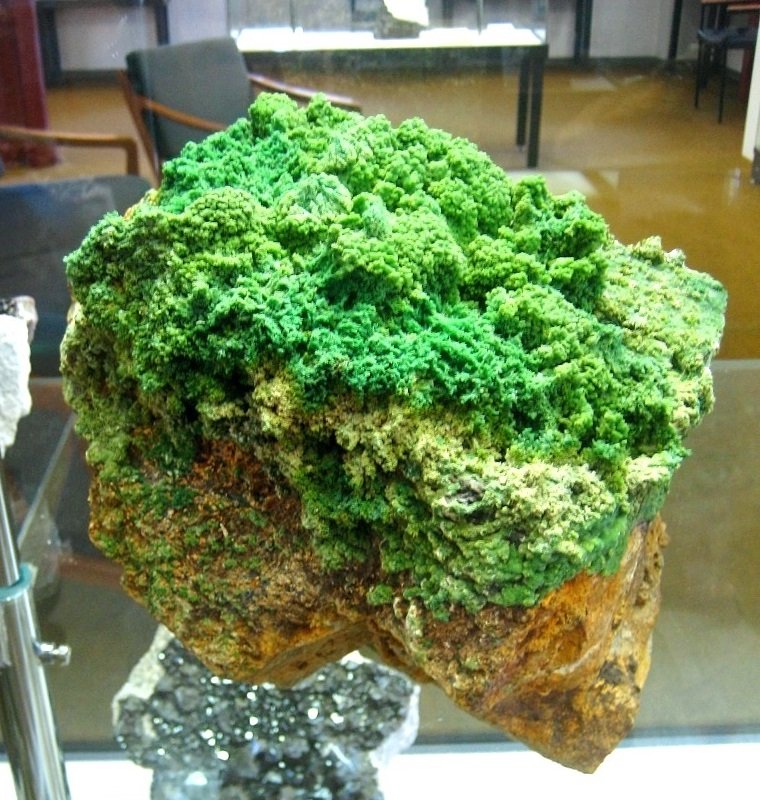 Pyromorphite
~ 20 cm
(Autor: Tobi)