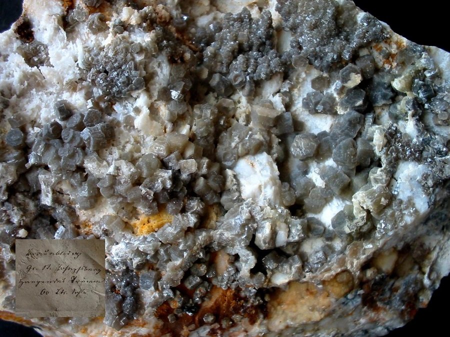 Pyromorphite
Picture width: approx. 10 cm.
(Autor: Andreas Gerstenberg)