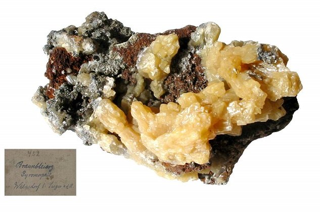 Pyromorphite
70 x 39 x 37 mm
(Autor: Andreas Gerstenberg)