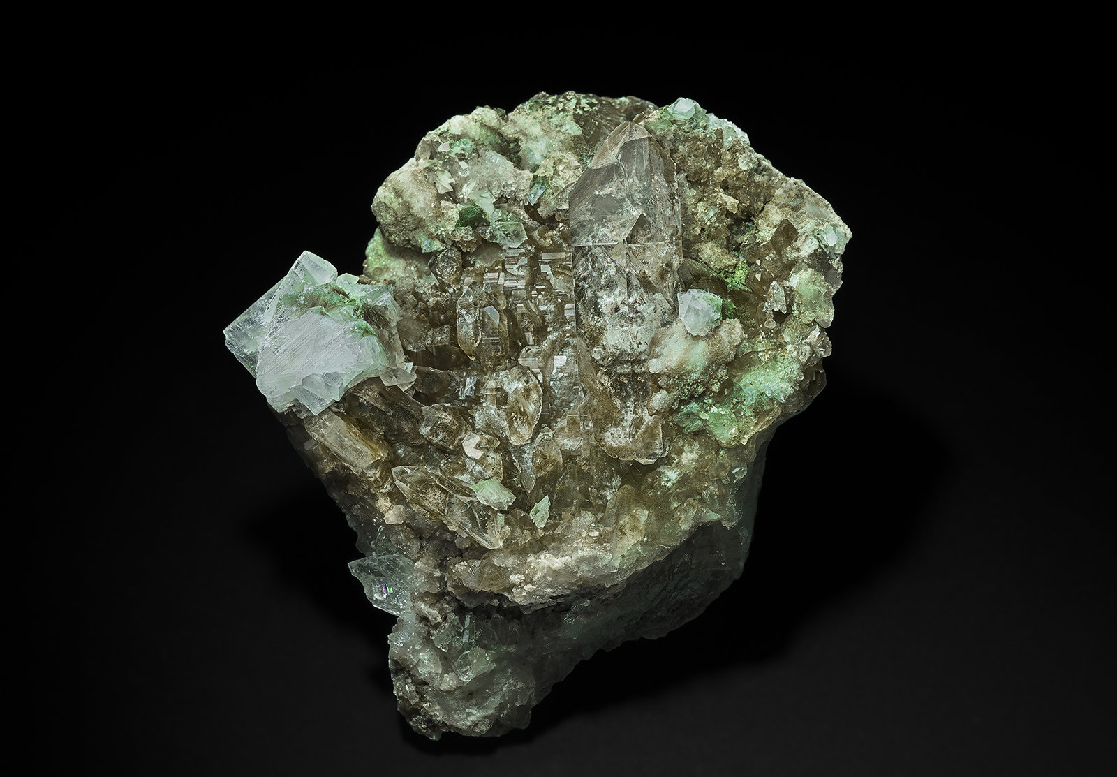 Quartz, Adularia, Chlorite Group
9.3 x 8.2 cm
(Autor: am mizunaka)