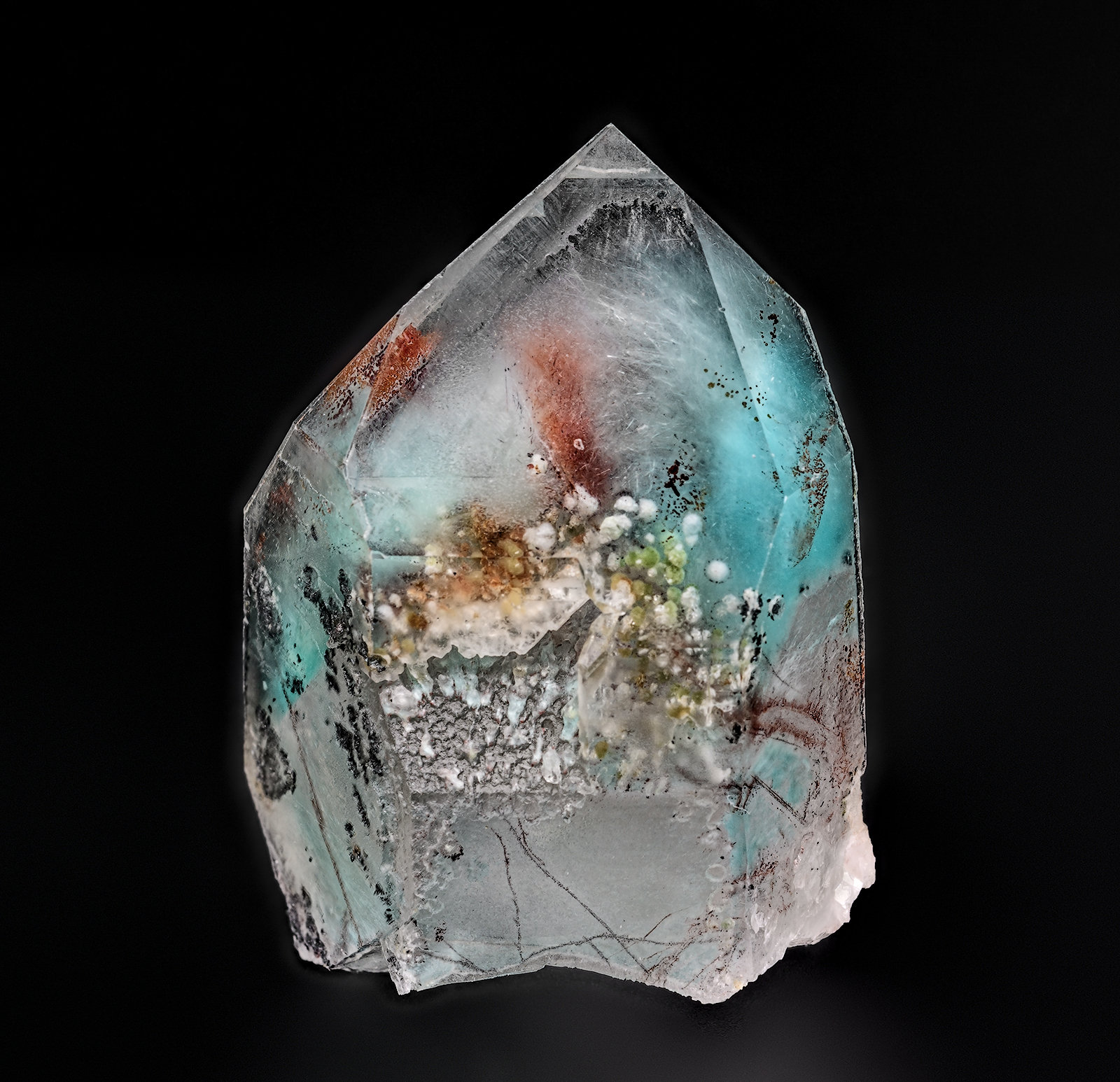 Quartz, Ajoite, Hematite, Copper
3.5 x 2.5 cm
(Autor: am mizunaka)