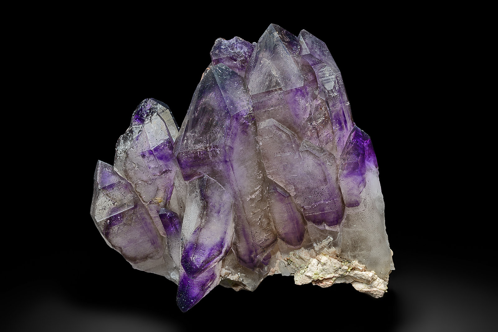 Quartz (variety amethyst)
9.0 x 9.0 cm
(Autor: am mizunaka)