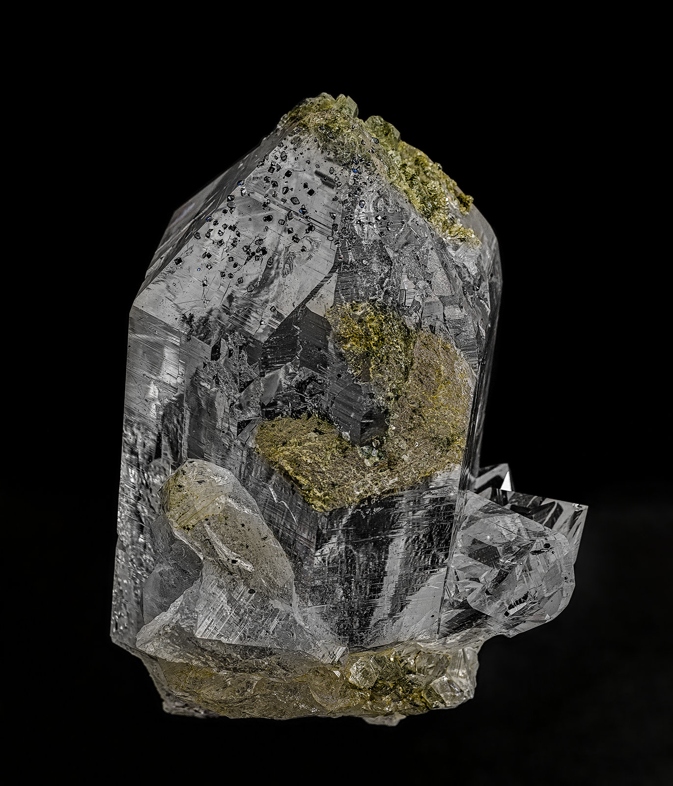 Quartz, Anatase
10.6 x 5.5 cm
(Autor: am mizunaka)