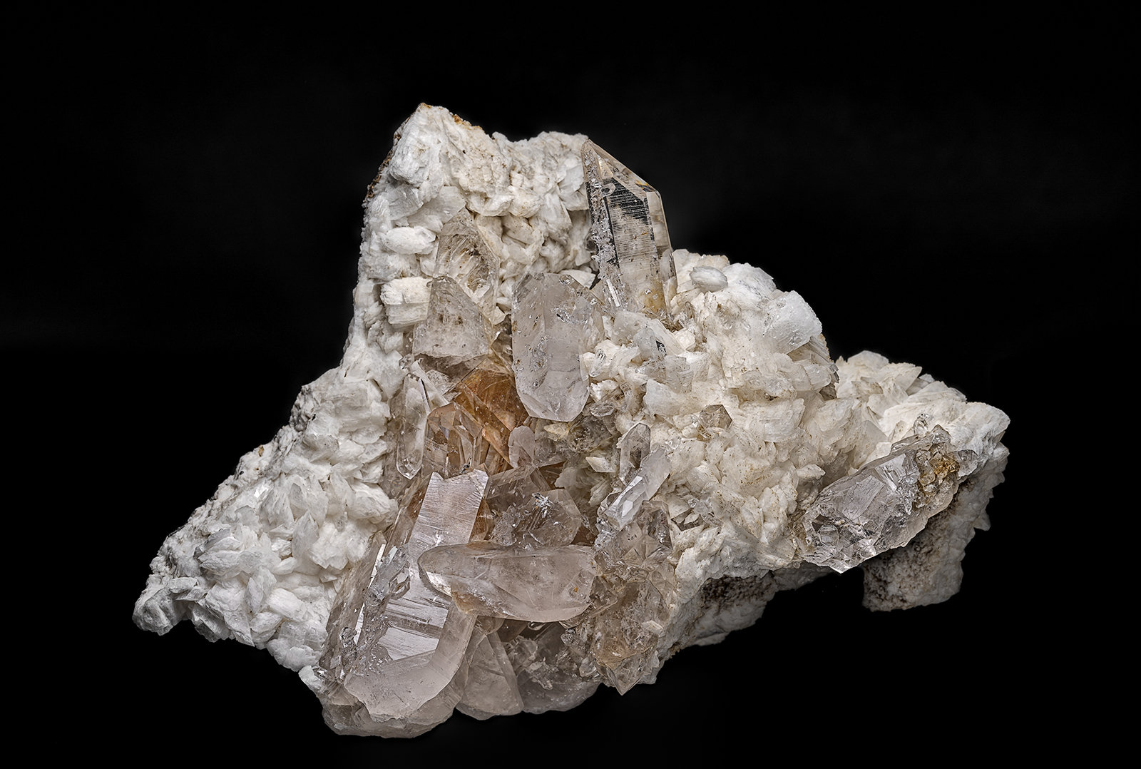 Quartz, Adularia
15.9 x 12.1 cm
(Autor: am mizunaka)