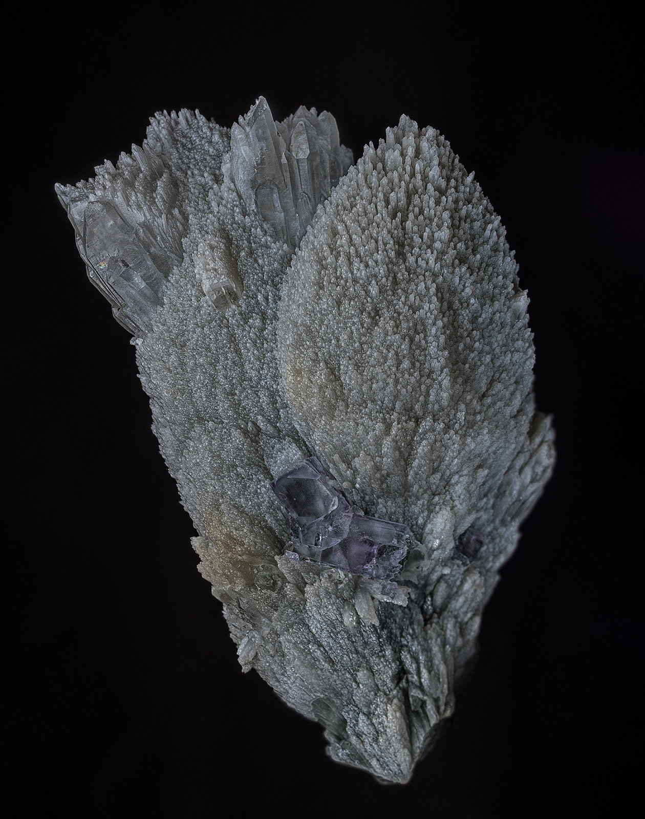 Quartz, Fluorite
9.6 x 6.0 cm
(Autor: am mizunaka)