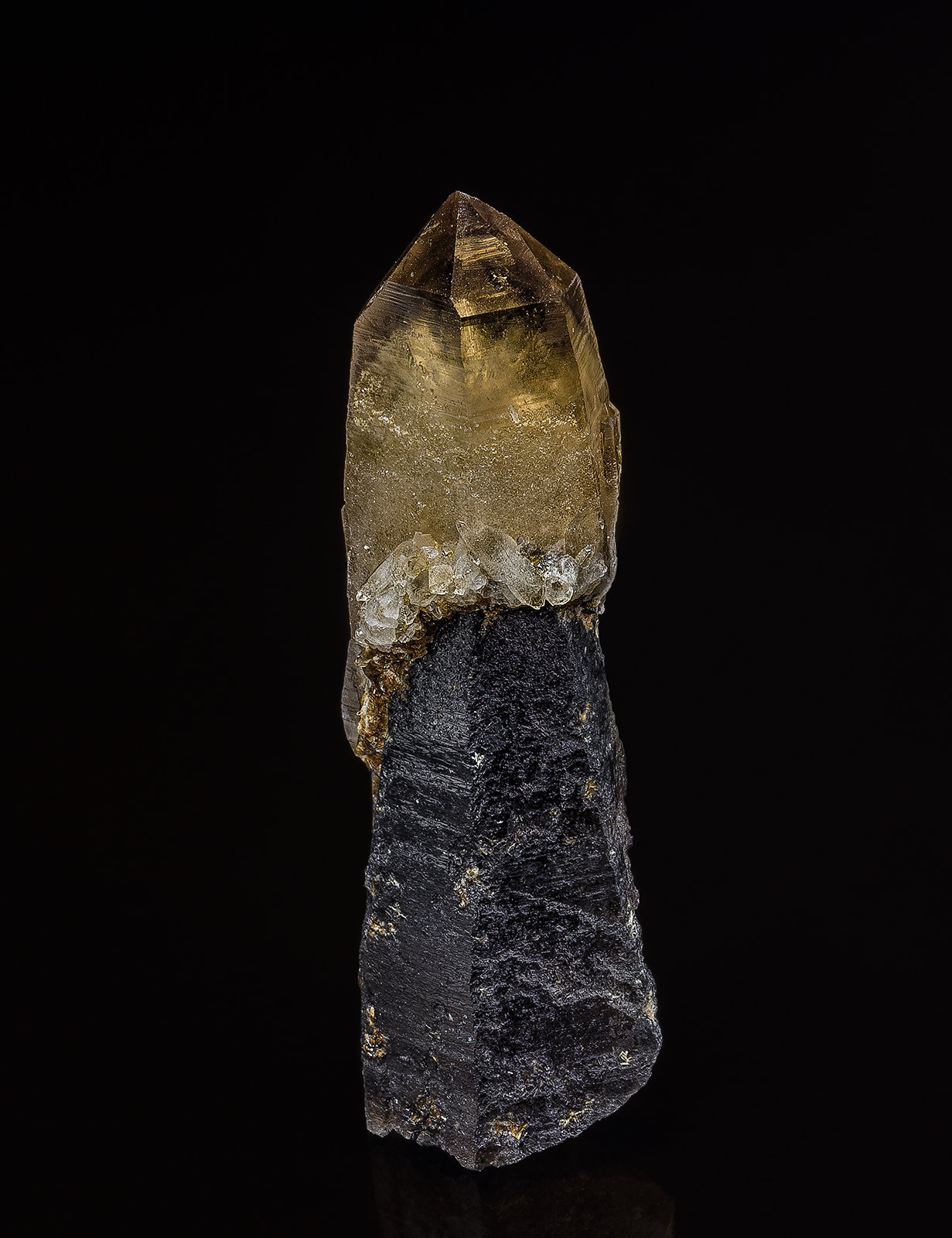 Quartz
3.9 x 1.1 cm
(Autor: am mizunaka)