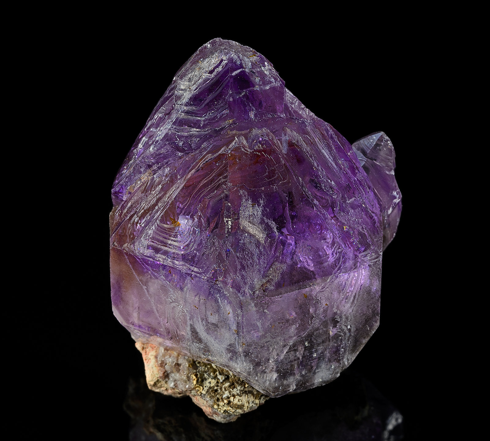Quartz (variety amethyst)
5.2 x 4.1 cm
(Autor: am mizunaka)