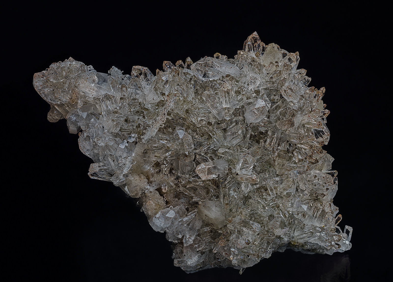 Quartz, Calcite, Hematite
17.0 x 12.0 cm
(Autor: am mizunaka)