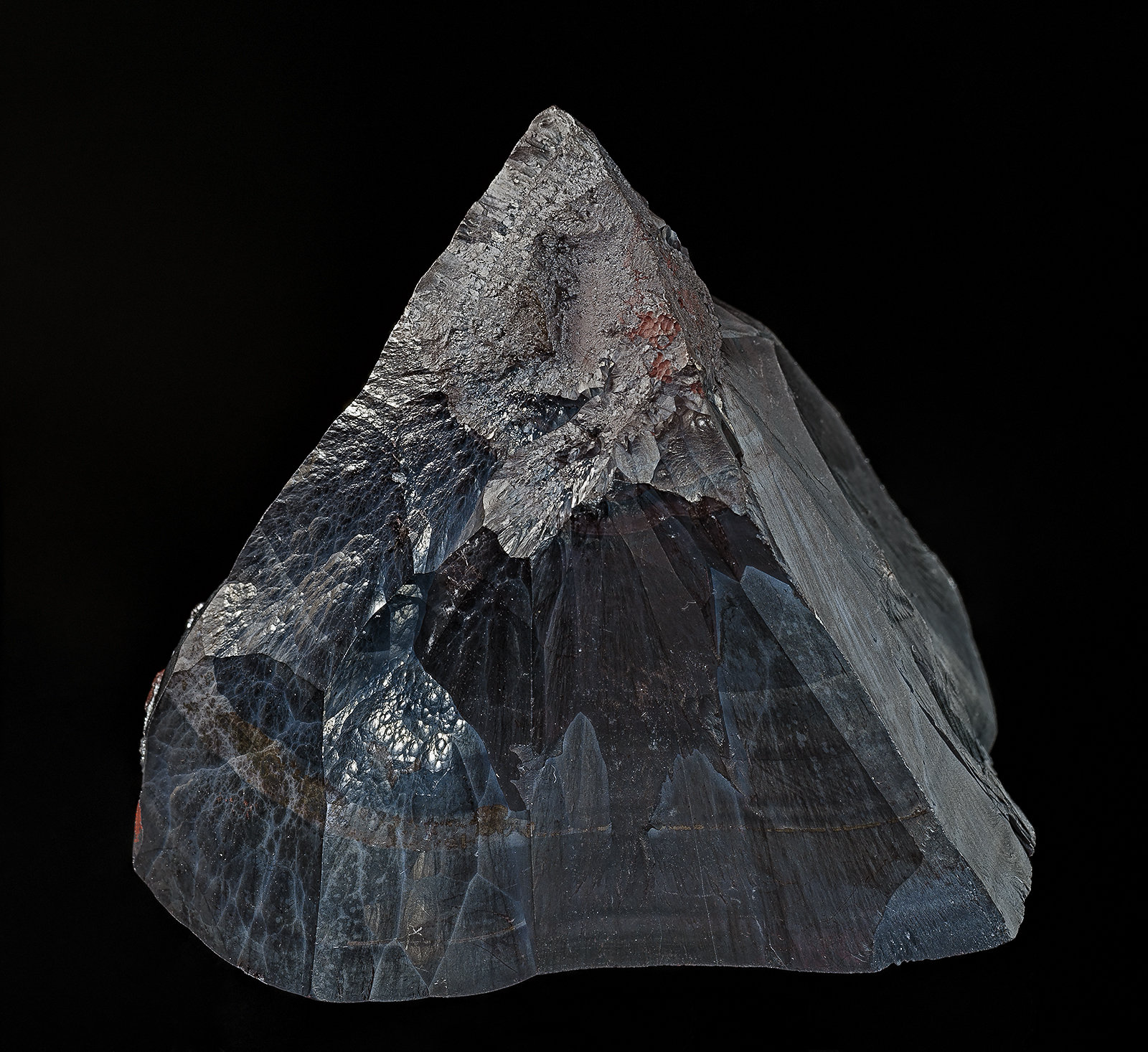 Quartz, Hematite, Calcite
6.9 x 6.2 cm
(Autor: am mizunaka)