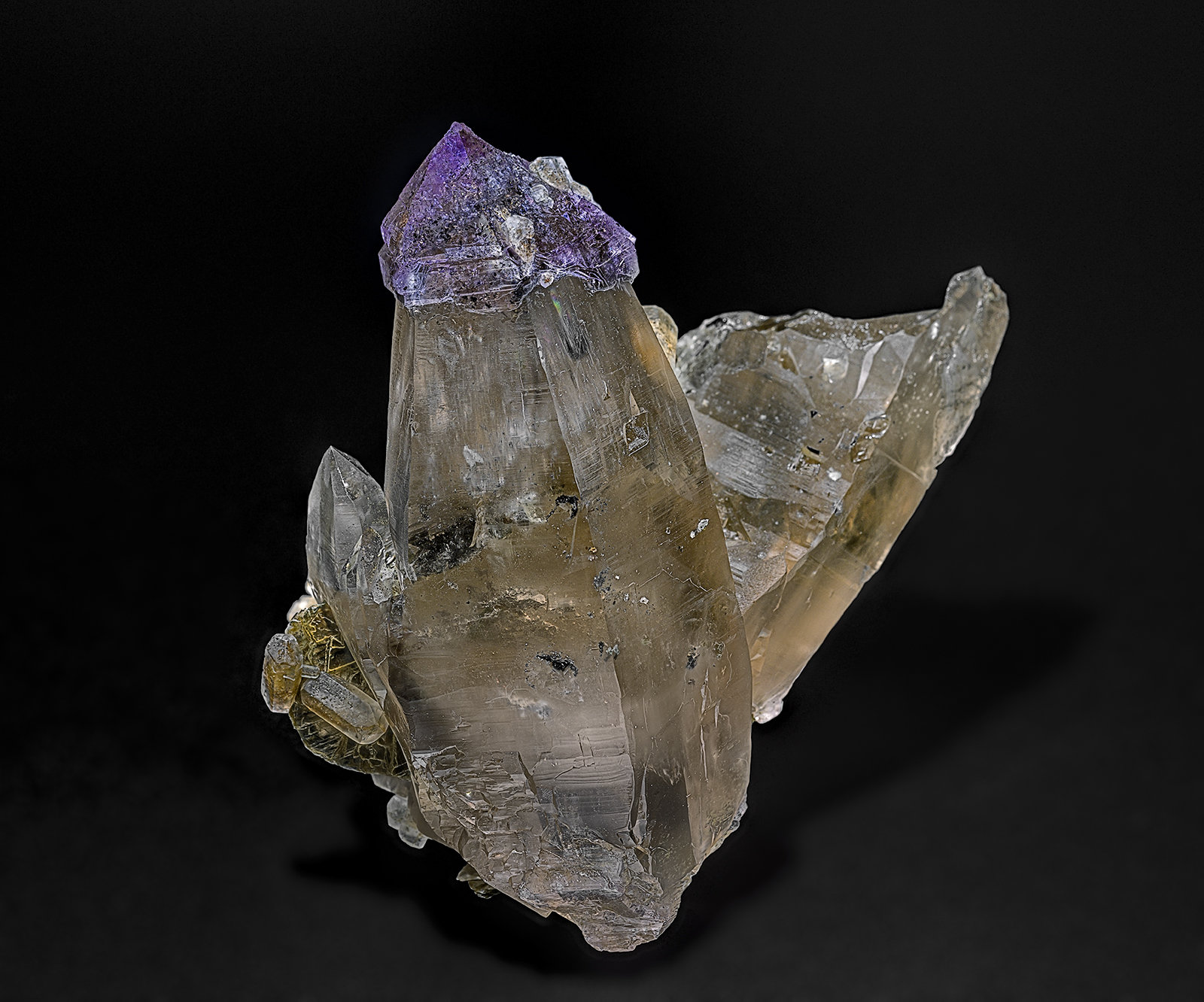 Quartz, Calcite, Muscovite, Pyrite
9.5 x 7.7 cm
(Autor: am mizunaka)