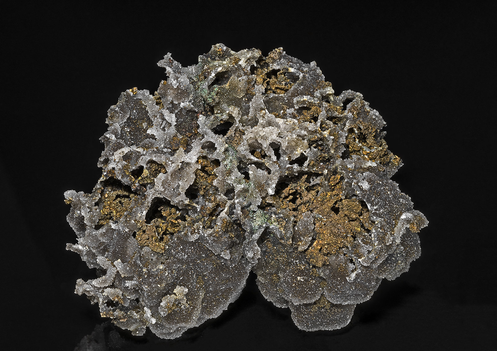 Quartz, Chalcopyrite
8.5 x 7.5 cm
(Autor: am mizunaka)