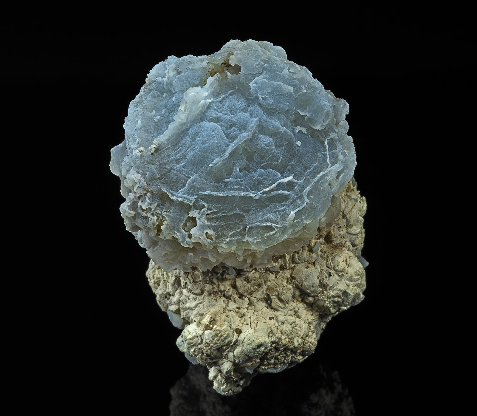 Quartz (variety chalcedony)
8.0 x 5.8 cm
(Autor: am mizunaka)