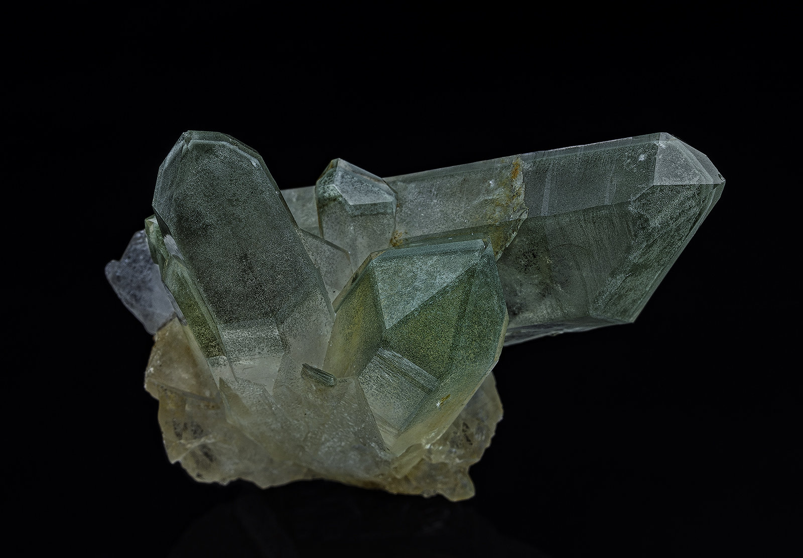 Quartz
4.9 x 2.5 cm
(Autor: am mizunaka)