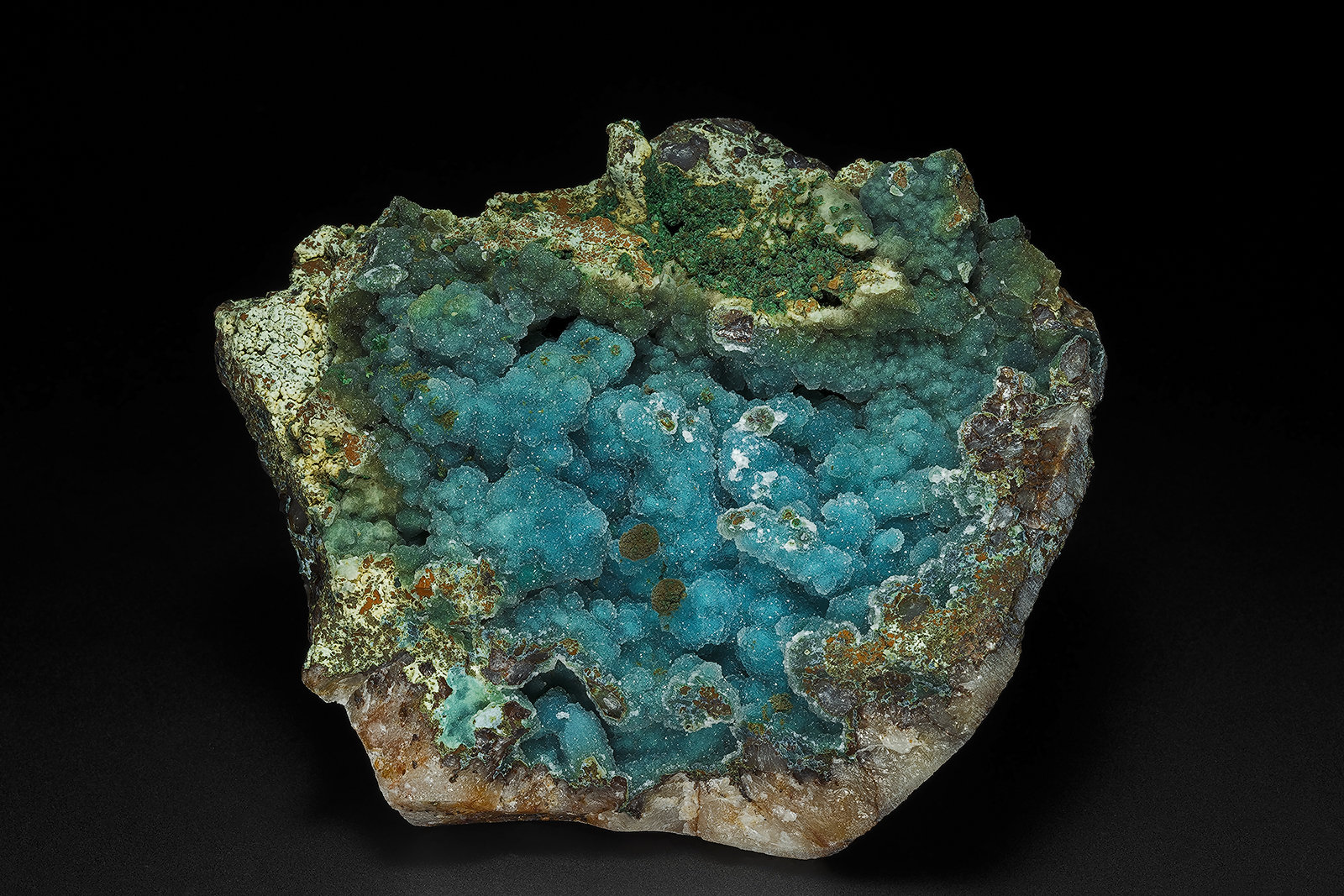 Quartz, Chrysocolla, Malachite
10.1 x 8.7 cm
(Autor: am mizunaka)