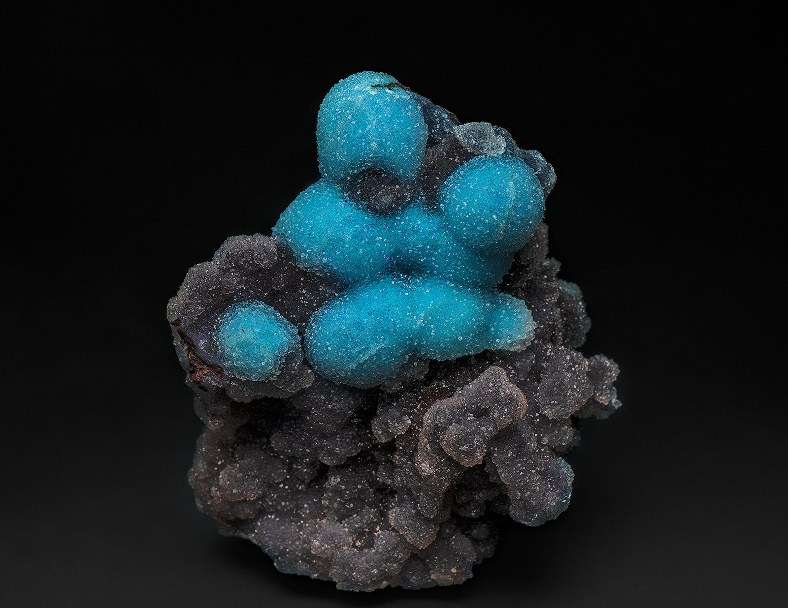 Chrysocolla, Quartz
6.2 x 5.6 cm
(Autor: am mizunaka)