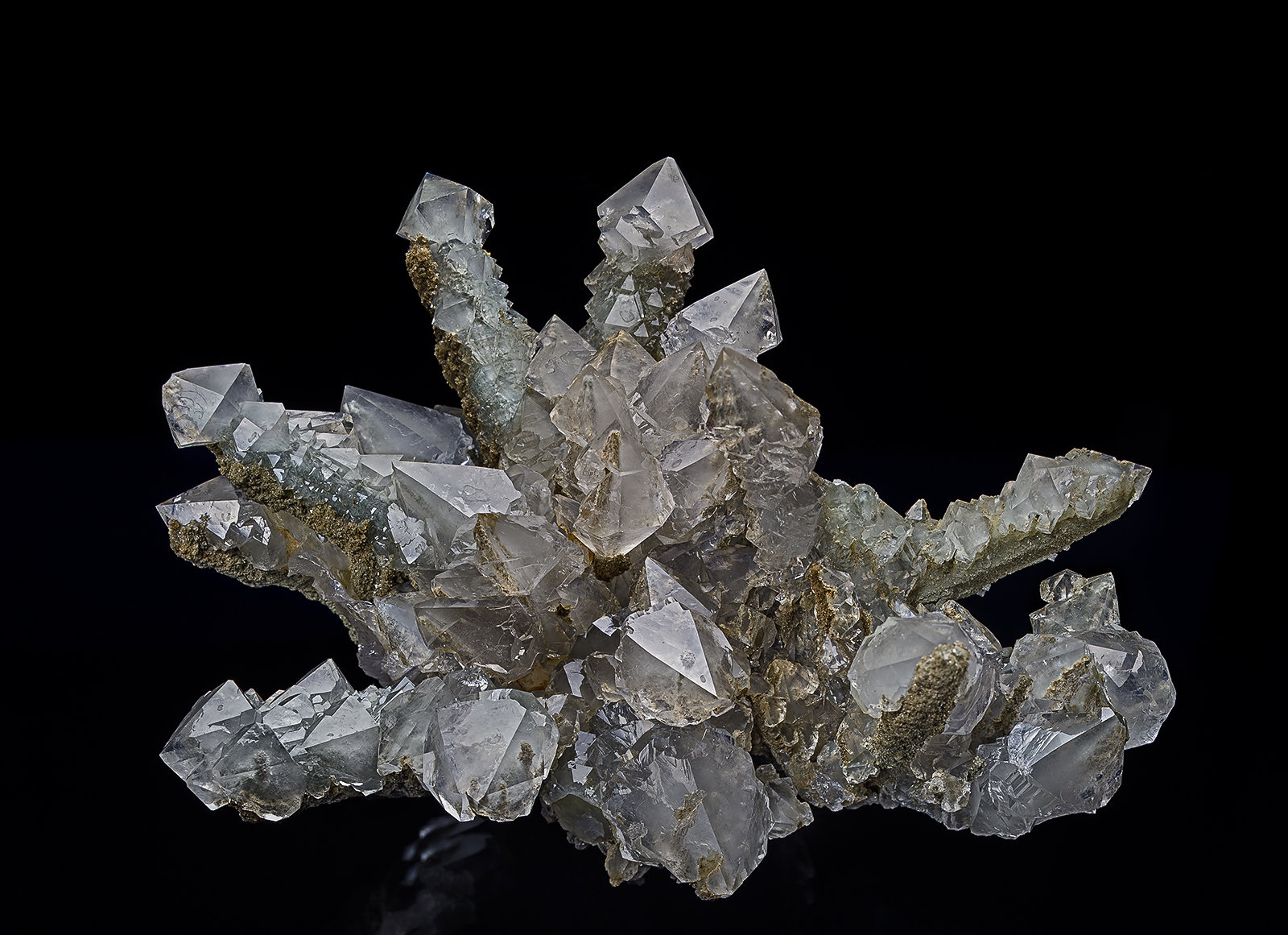 Quartz
14.2 x 14.4 cm
(Autor: am mizunaka)