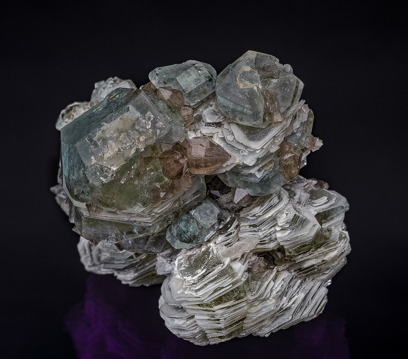 Datolite, Quartz
6.3 x 6.0 cm
(Autor: am mizunaka)