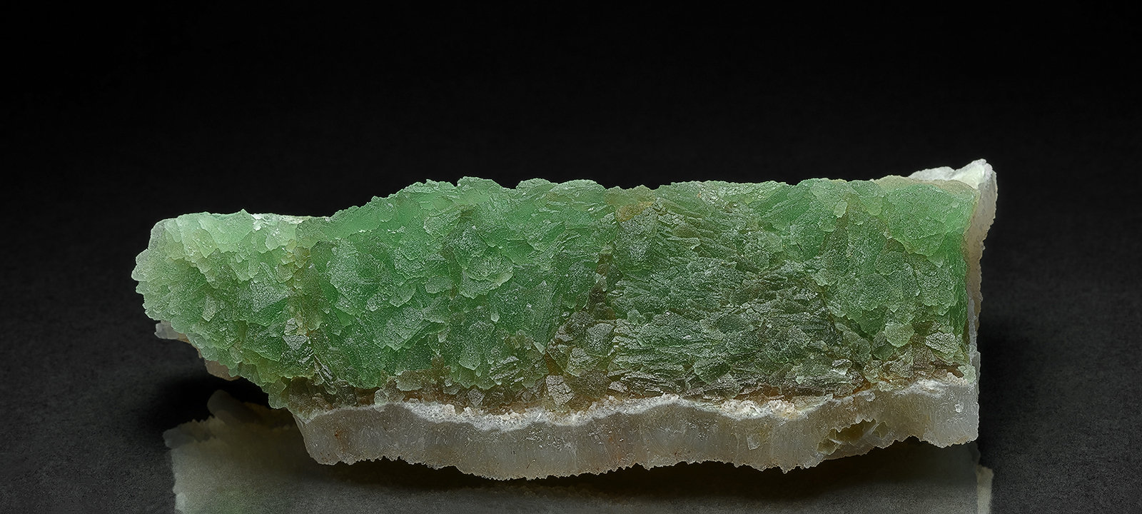 Fluorite, Quartz
10.2 x 4.6 cm
(Autor: am mizunaka)