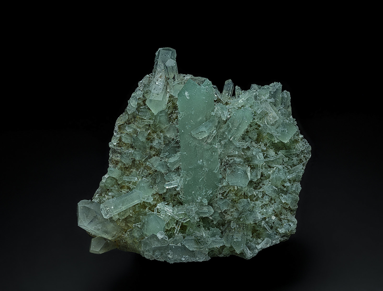 Quartz, Fuchsite
6.5 x 6.5 cm
(Autor: am mizunaka)
