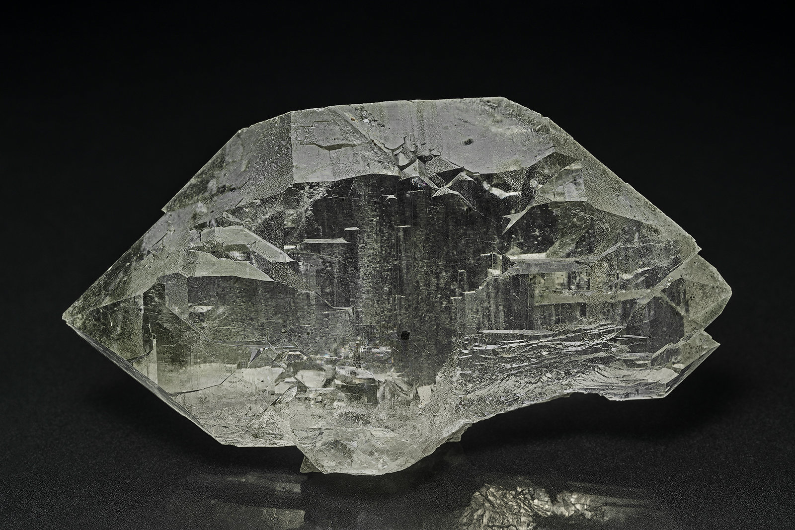 Quartz, Chlorite Group
8.8 x 5.5 cm
(Autor: am mizunaka)