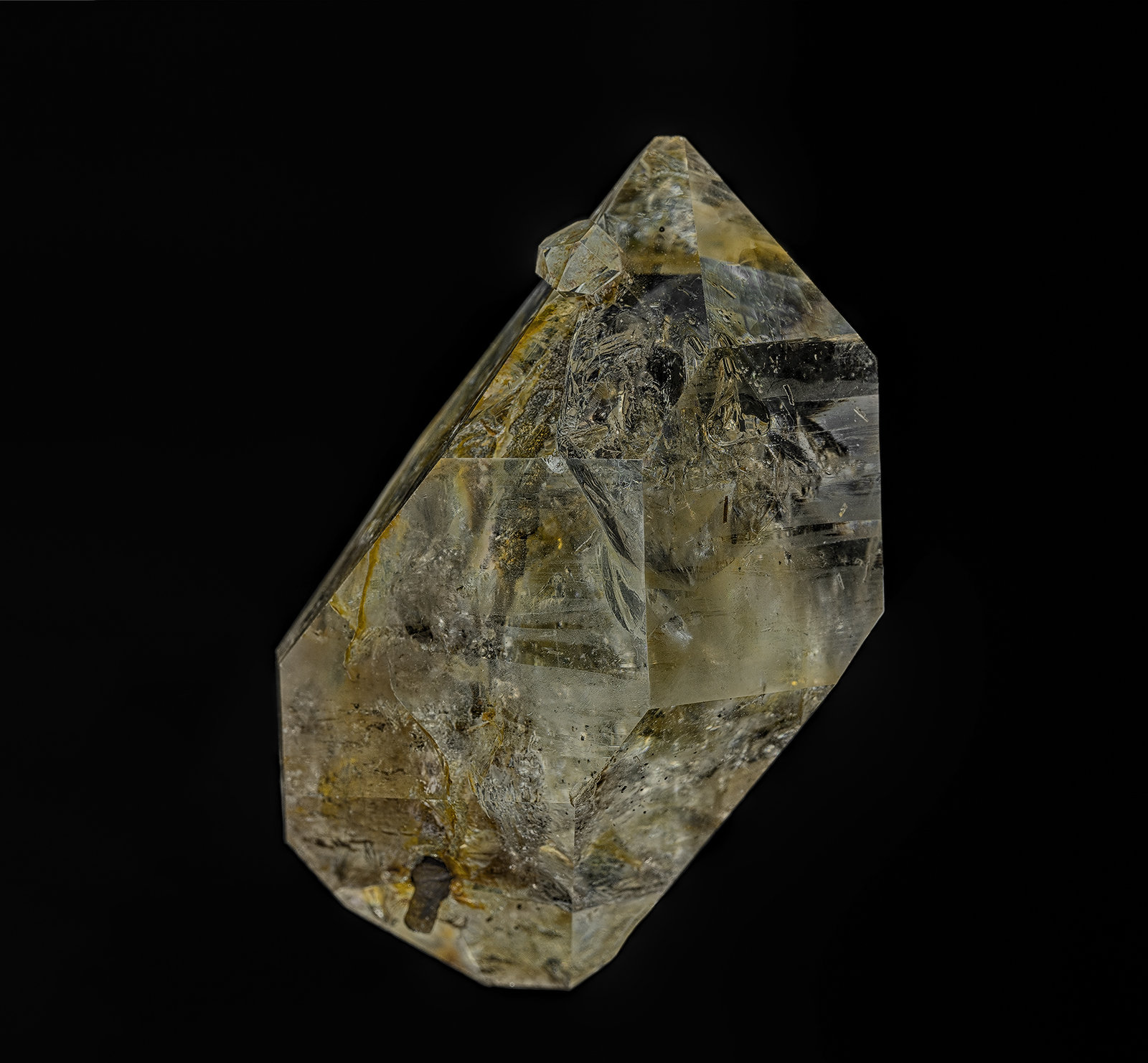 Quartz, Marcasite
4.2 x 2.8 cm
(Autor: am mizunaka)