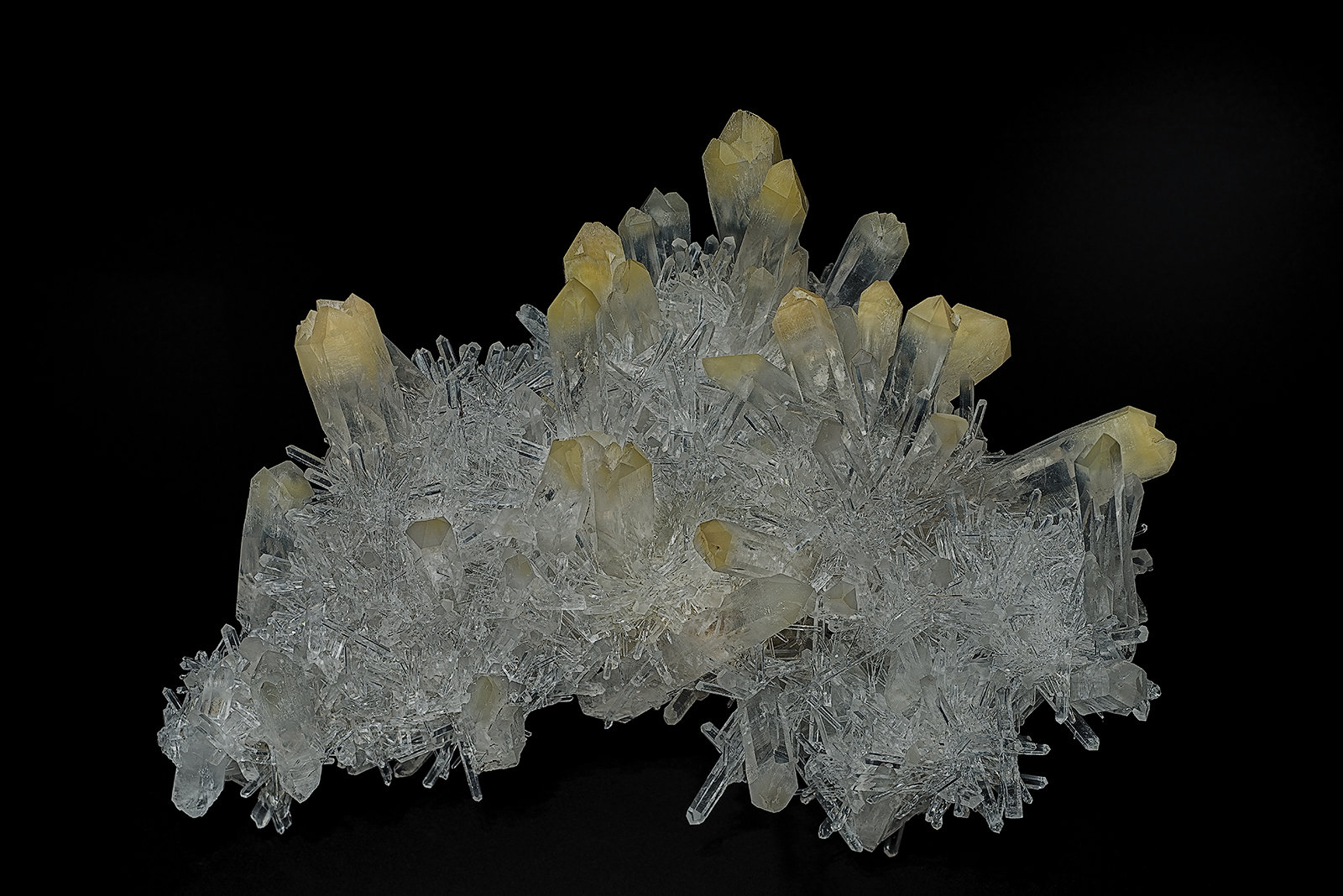 Quartz
16.5 x 14.0 cm
(Autor: am mizunaka)
