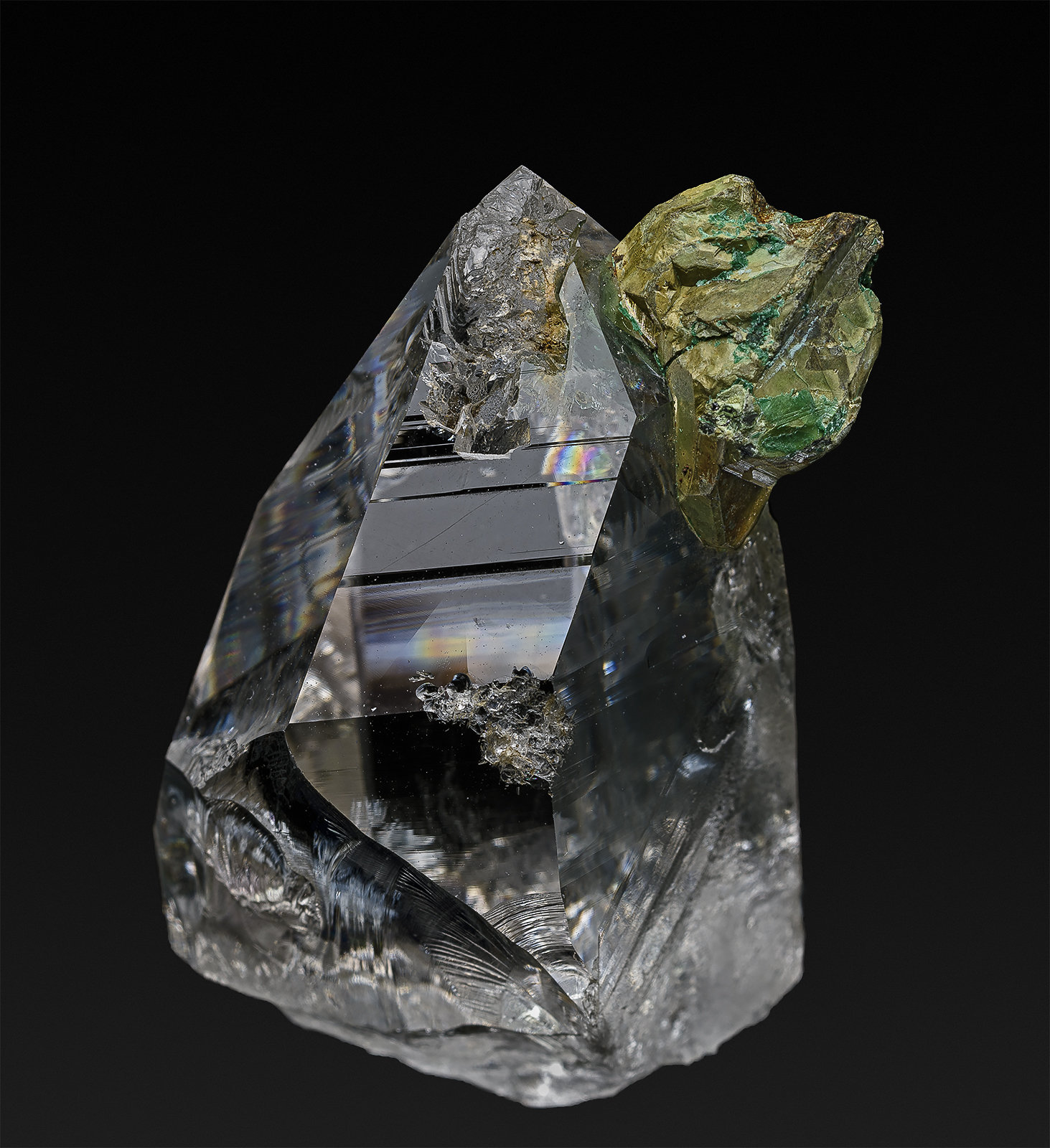 Quartz, Kesterite, Mushistonite
3.8 x 2.5 cm
(Autor: am mizunaka)