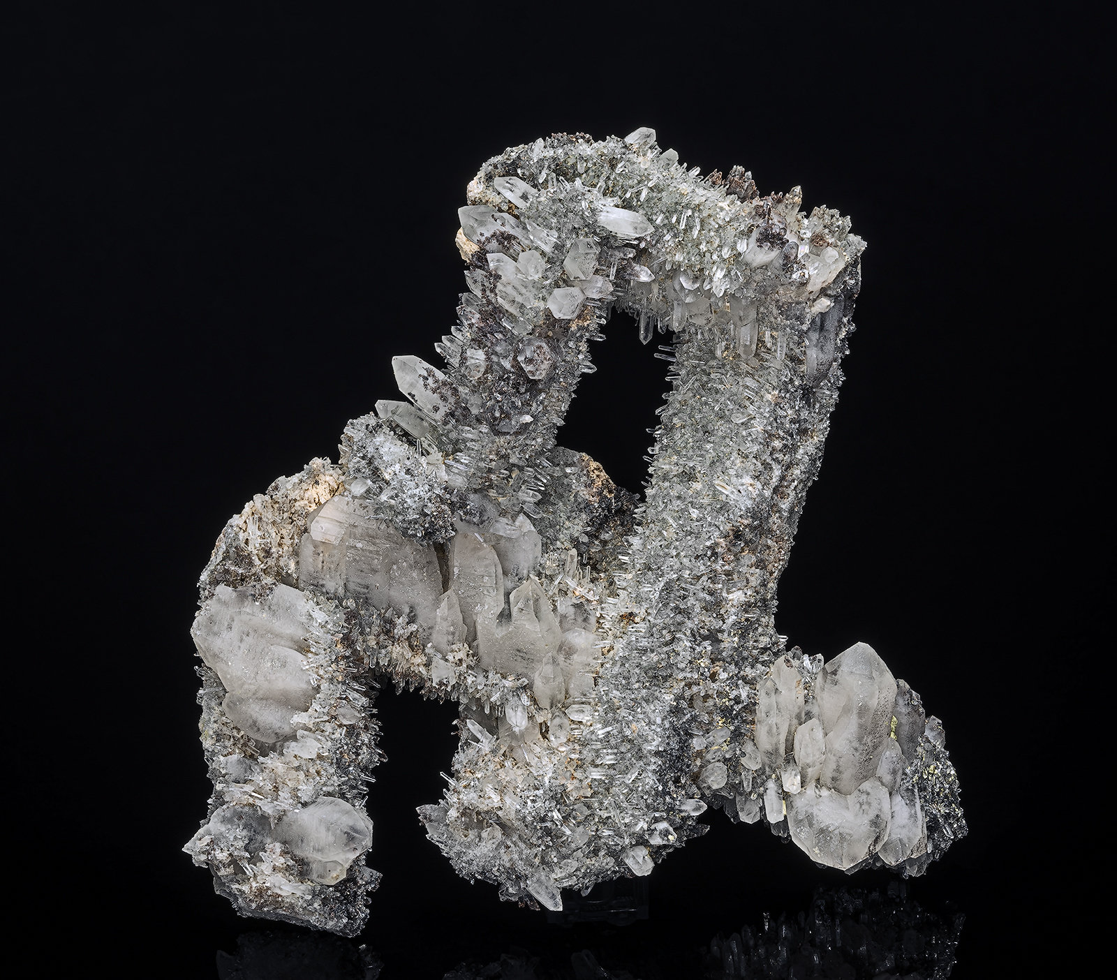 Quartz
12.5 x 11.6 cm
(Autor: am mizunaka)