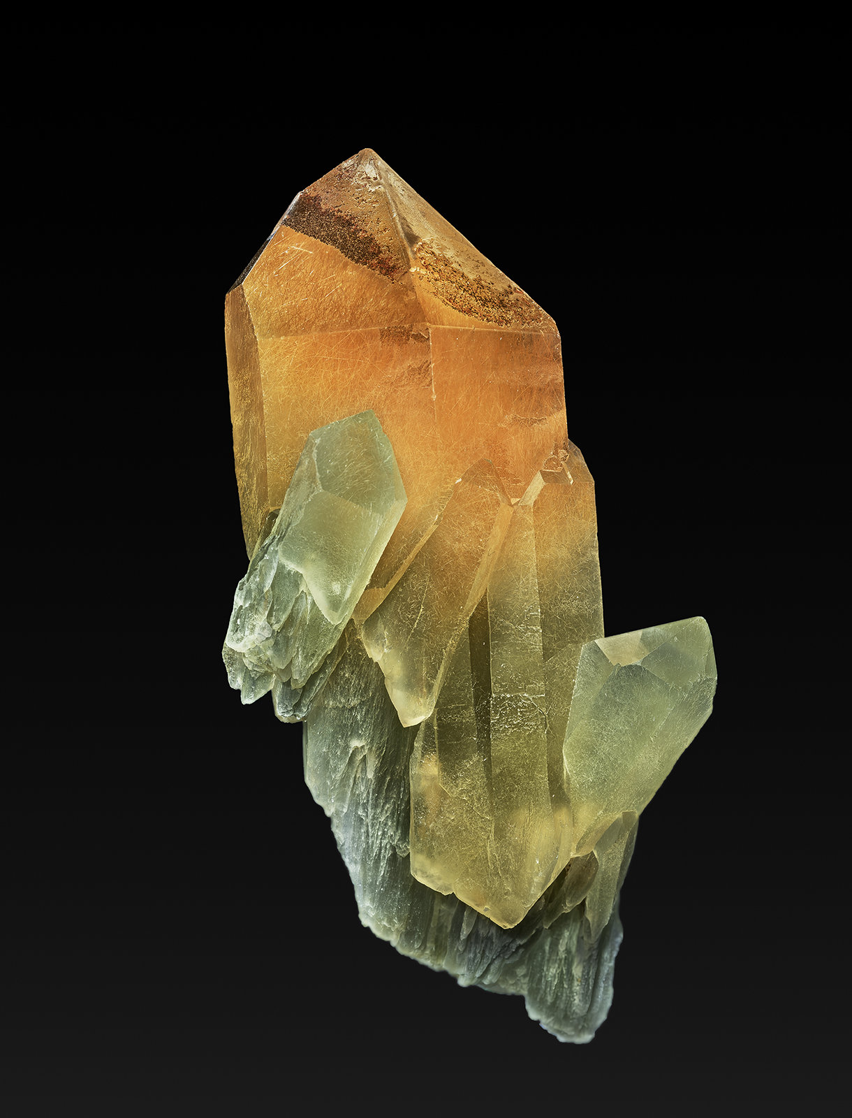 Quartz
9.6 x 4.5 cm
(Autor: am mizunaka)