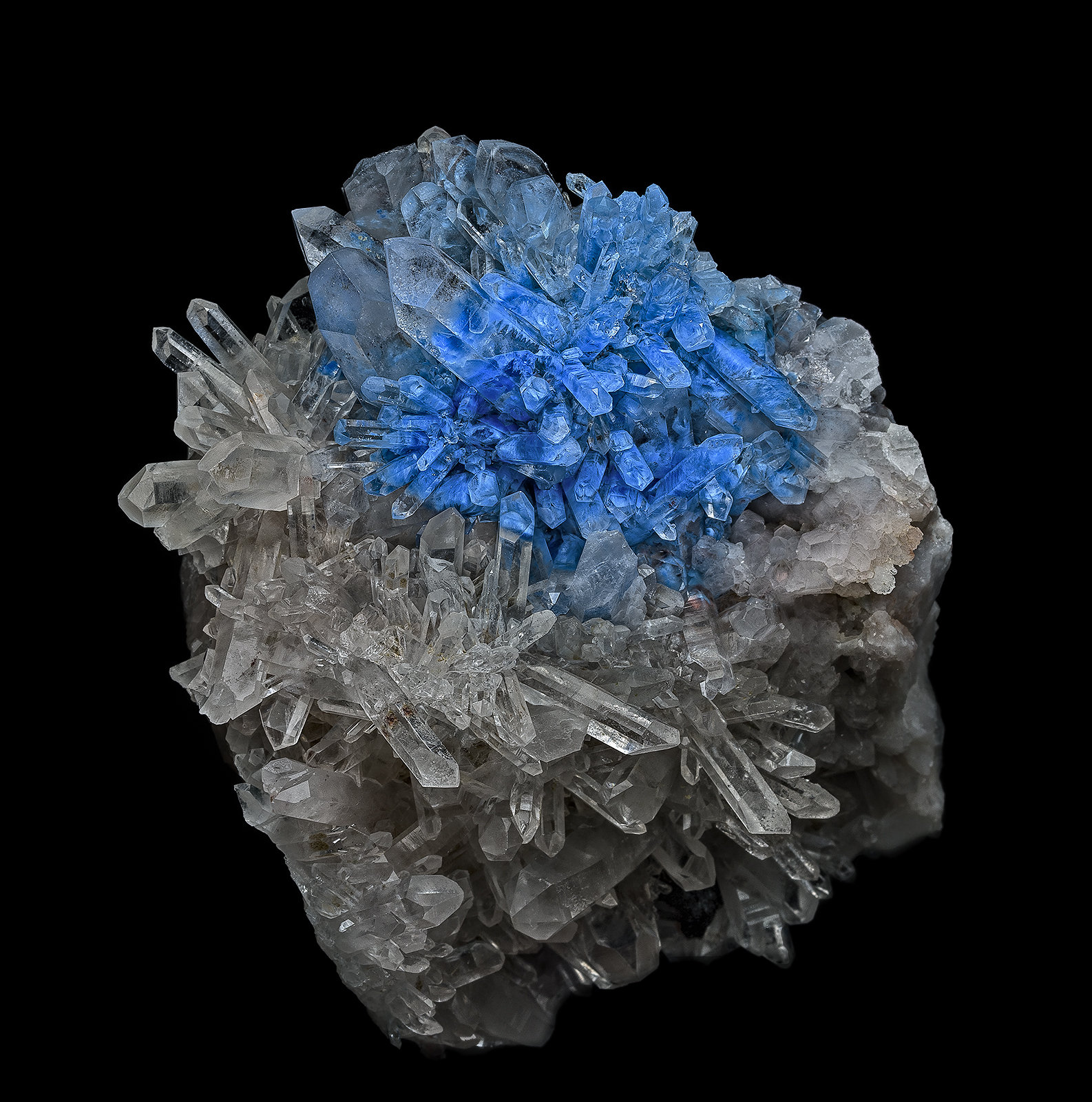 Quartz, Papagoite
6.5 x 7.5 cm
(Autor: am mizunaka)