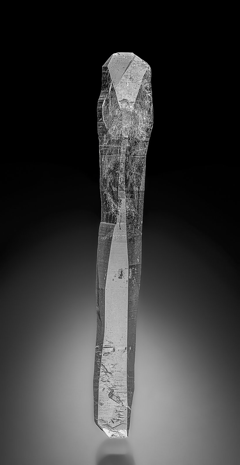 Quartz
15.5 x 2.3 cm
(Autor: am mizunaka)