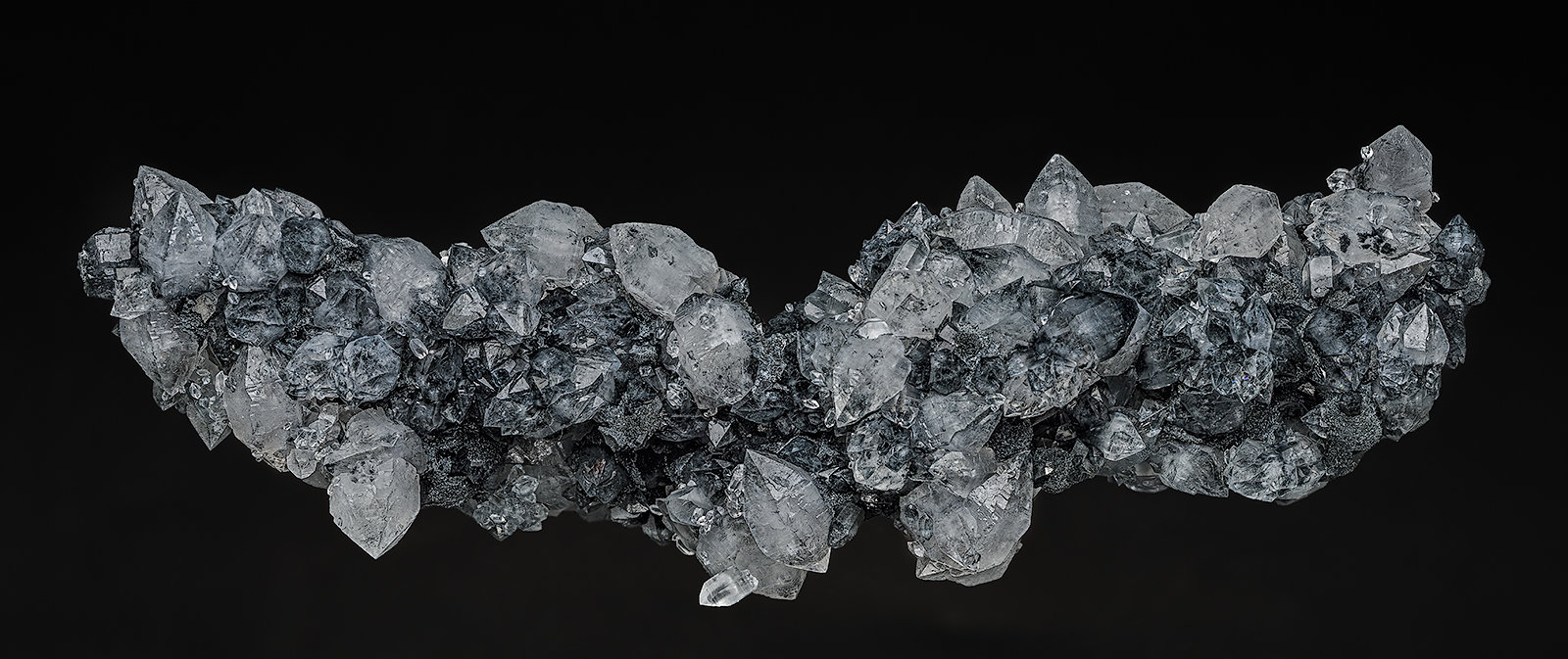 Quartz, Jamesonite
12.5 x 4.0 cm
(Autor: am mizunaka)