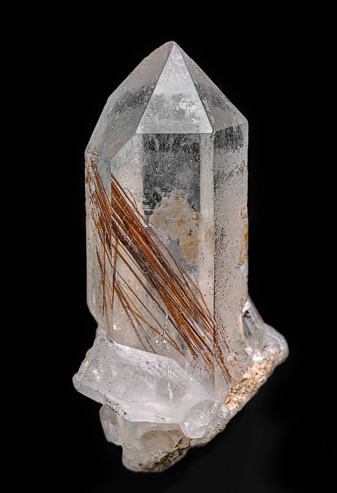 Quartz, Rutile
7.4 x 2.7 cm
(Autor: am mizunaka)