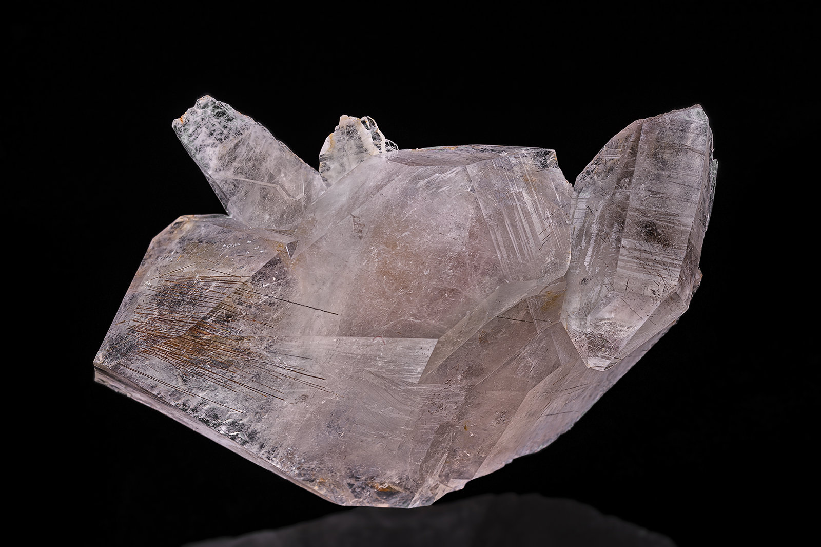 Quartz, Rutile
5.5 x 4.0 cm
(Autor: am mizunaka)