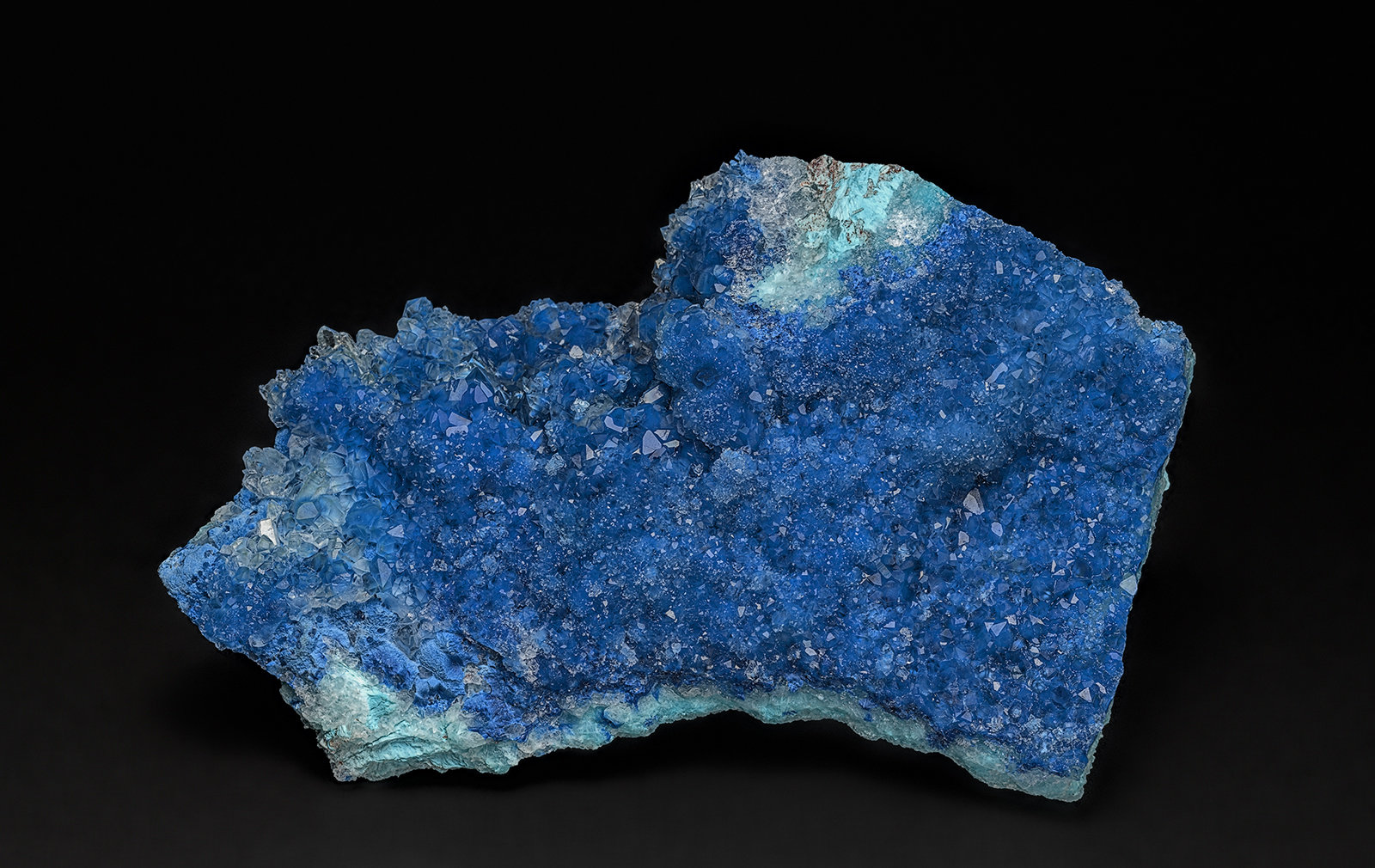 Quartz, Shattuckite, Chrysocolla
8.5 x 5.7 cm
(Autor: am mizunaka)