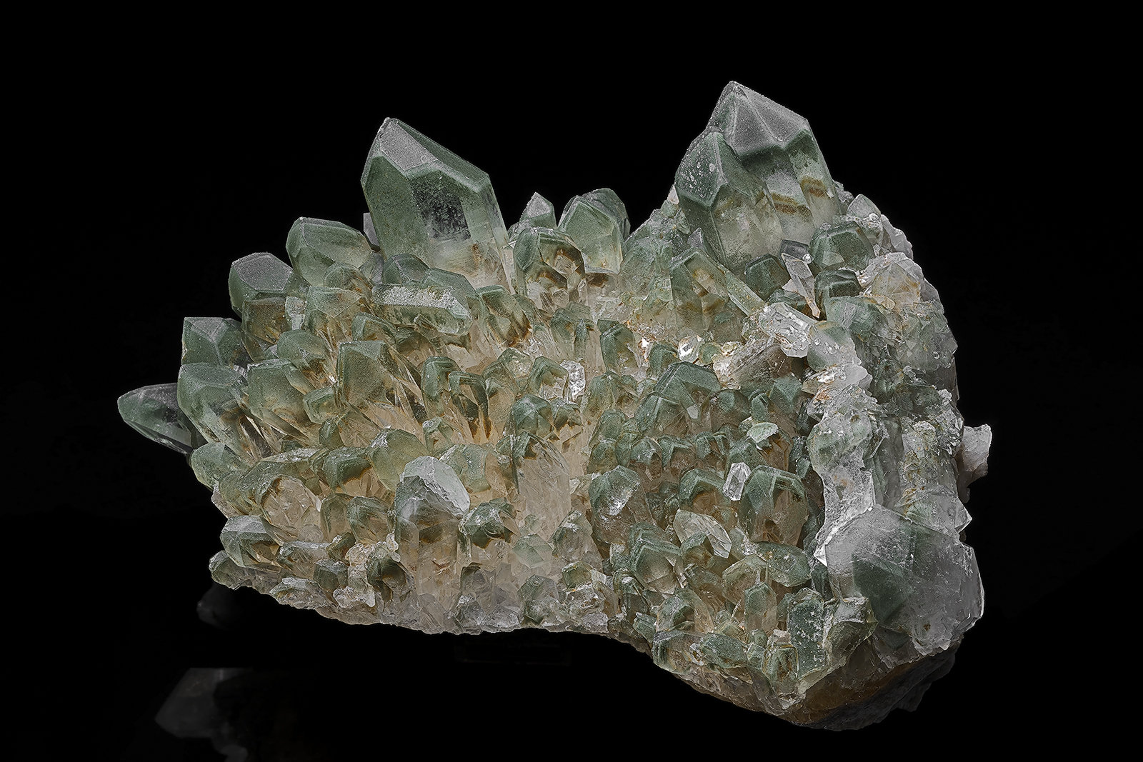 Quartz with Chlorite
9.6 x 9.3 cm
(Autor: am mizunaka)