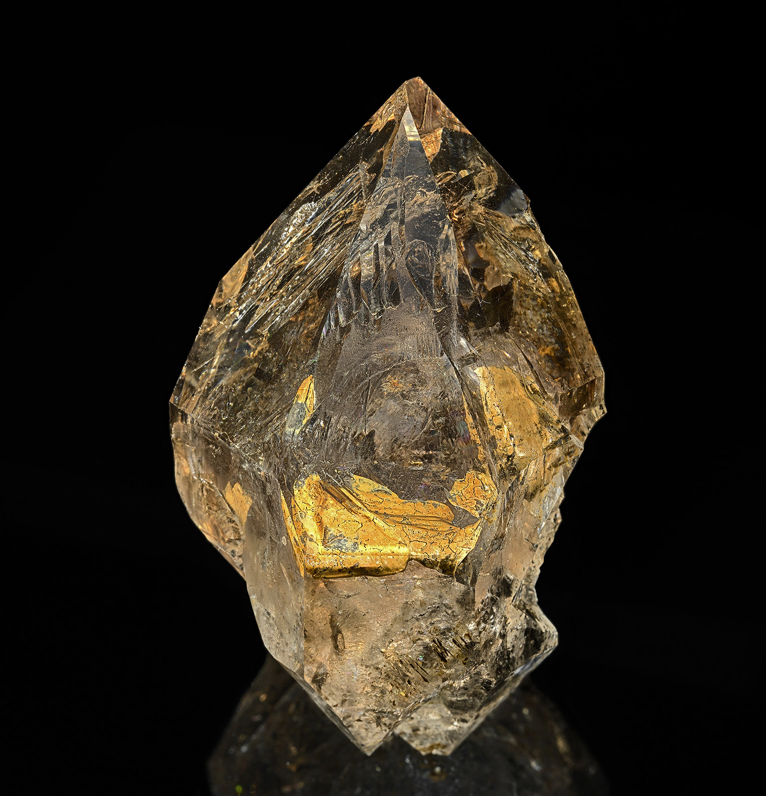 Quartz
6.1 x 3.6 cm
(Autor: am mizunaka)