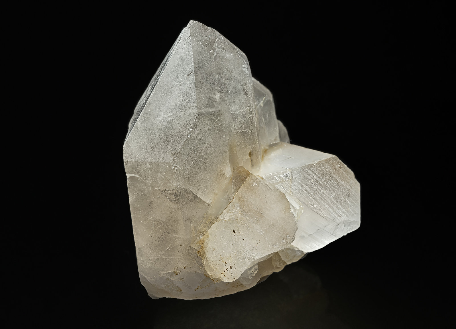Quartz (variety smoky quartz), Topaz
6.2 x 7.5 cm
(Autor: am mizunaka)